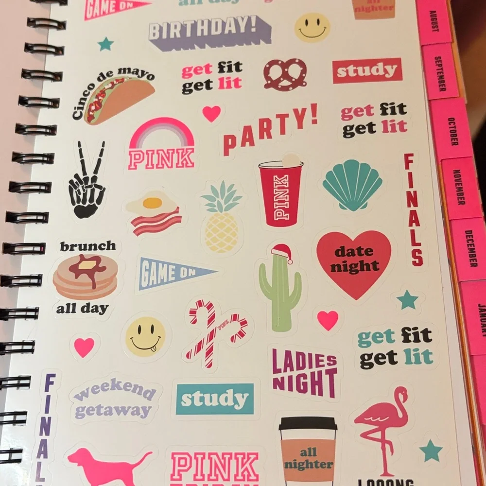 Pink Victoria’s Secret datebooks 2017-2019 for collectors brand new